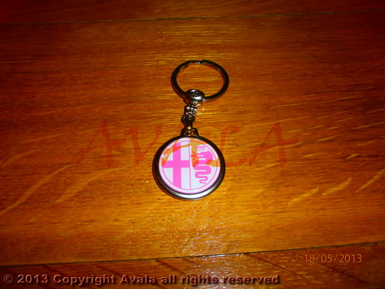 Privezak za ključeve "Alfa Romeo" (ružičasti) *10902647*